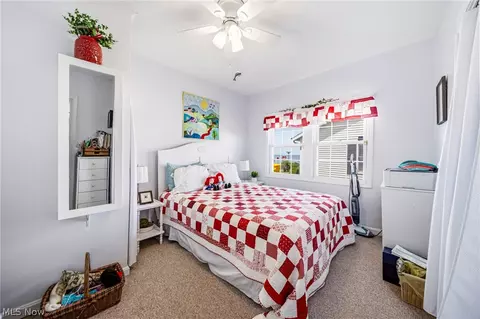 Bedroom - 2012 Highland Ave, Ashtabula, OH 44004 photo 1 of 7