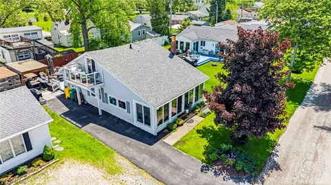 View/Area - 2012 Highland Ave, Ashtabula, OH 44004 photo 1 of 10