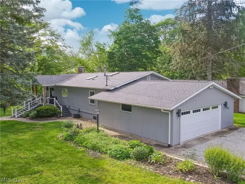 1465 Forest Dr, Akron, OH 44312