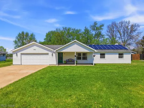 793 David Dr, Streetsboro, OH 44241