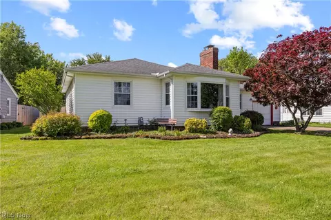 1739 W 11th St, Lorain, OH 44052