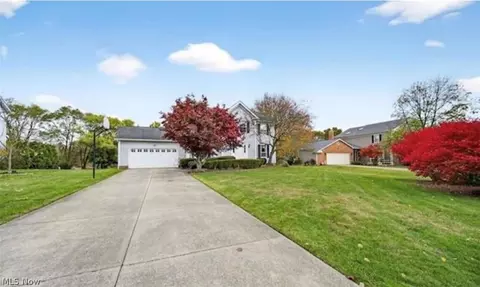 33771 Canterbury Rd, Solon, OH 44139