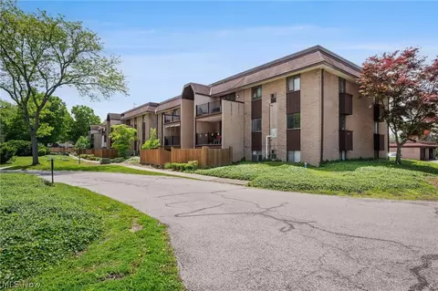 9956 Johnnycake Ridge Rd #N7, Concord Twp, OH 44077