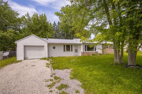 4215 Tapper Rd, Norton, OH 44203