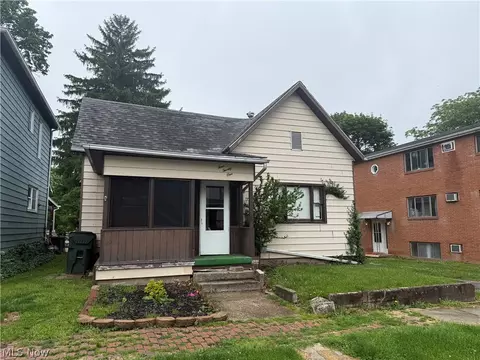421 N 11th St, Cambridge, OH 43725