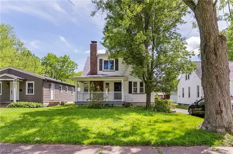 Exterior - 189 Beechwood Dr, Boardman, OH 44512 photo 2 of 7
