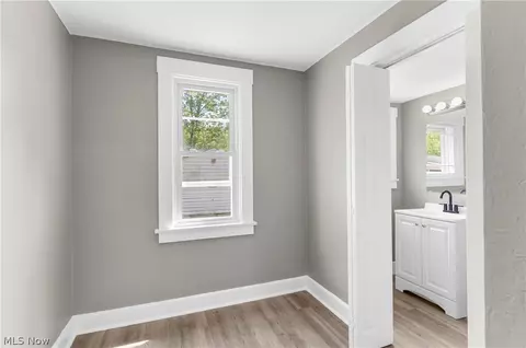Entry Way - 189 Beechwood Dr, Boardman, OH 44512 photo 1 of 4