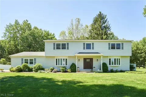 4212 Big Spruce Dr, Akron, OH 44333