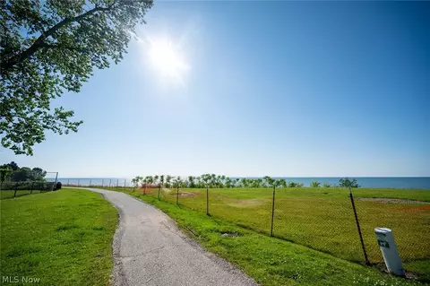 View/Area - 655 Orchard Rd, Willoughby, OH 44094 photo 4 of 5