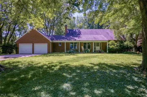 1811 Jeffries Rd, Huron, OH 44839