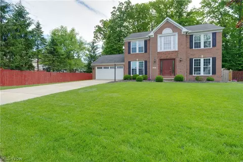 169 Aster Pl, Brunswick, OH 44212