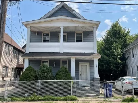 1043 E 68th St, Cleveland, OH 44103