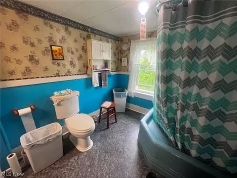 Bath - 431 W Walnut St, Barnesville, OH 43713 photo 1 of 2