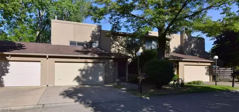 7024 Buckhurst Pl, Mentor, OH 44060