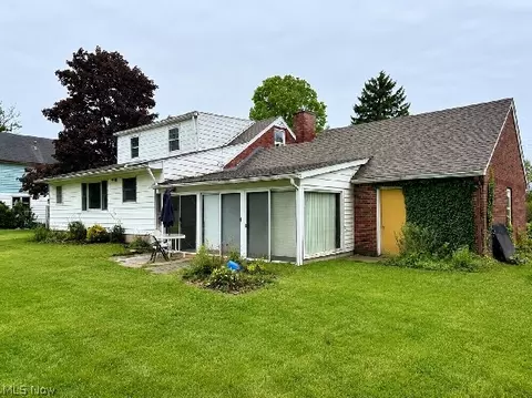 Exterior - 5004 Dunsmore Ave, Ashtabula, OH 44004 photo 3 of 4