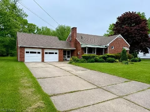 5004 Dunsmore Ave, Ashtabula, OH 44004