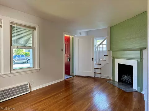 22571 Ivan Ave, Euclid, OH 44123 photo 8