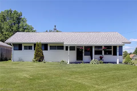 410 Southward Dr, Youngstown, OH 44515