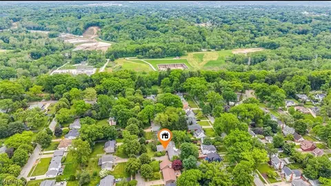 478 Tamiami Trl, Akron, OH 44303
