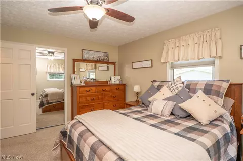 8026 Garnet Ave NE, Canton, OH 44721 photo 16