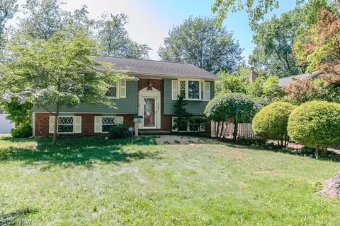 1754 Benjamin Rd, Madison, OH 44057