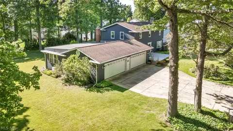 1629 Winterhaven Ave, Ashtabula, OH 44004 photo 3