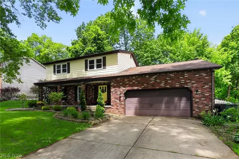 Exterior - 318 Ingram Dr, Boardman, OH 44512 photo 2 of 9