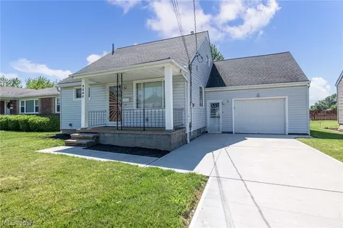 3264 Estelle Ave, Lorain, OH 44052