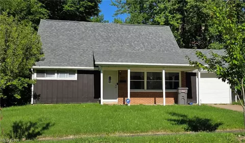 3533 Wyandot Ln, Youngstown, OH 44502
