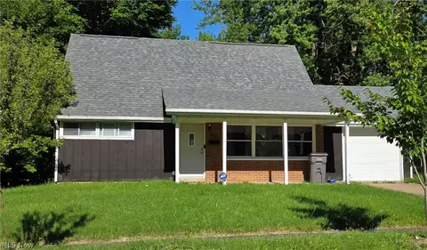 3533 Wyandot Ln, Youngstown, OH 44502