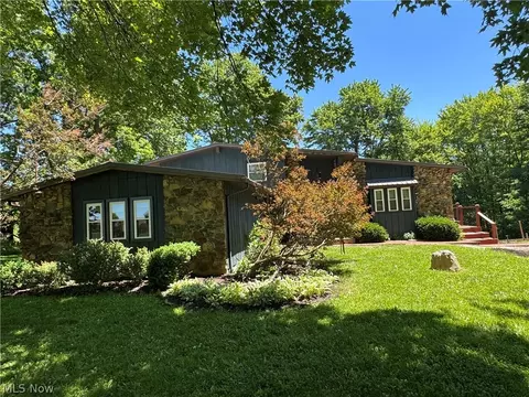 5310 Rootstown Rd, Ravenna, OH 44266