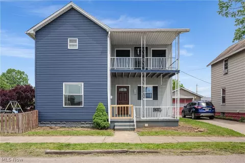 529 Park Ave NW, New Philadelphia, OH 44663