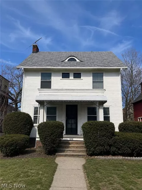 15242 Lake Shore Blvd, Cleveland, OH 44110