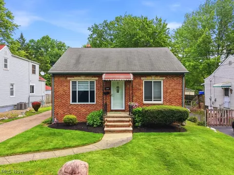 4209 Clague Rd, North Olmsted, OH 44070
