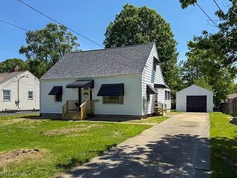1892 Drexel Ave NW, Warren, OH 44485