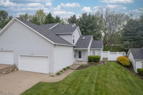 566 Hilltop Ter, Tallmadge, OH 44278