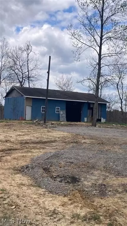 7585 Dietrick Hill Rd, Philo, OH 43771