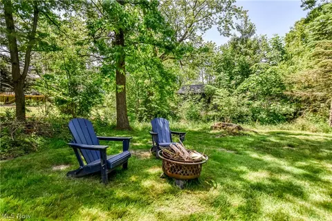 Exterior - 7639 Chillicothe Rd, Mentor, OH 44060 photo 11 of 13