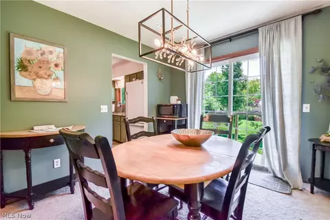 Dining - 7639 Chillicothe Rd, Mentor, OH 44060 photo 1 of 2
