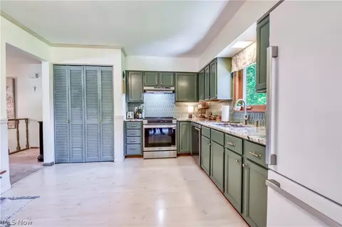 Kitchen - 7639 Chillicothe Rd, Mentor, OH 44060 photo 3 of 3