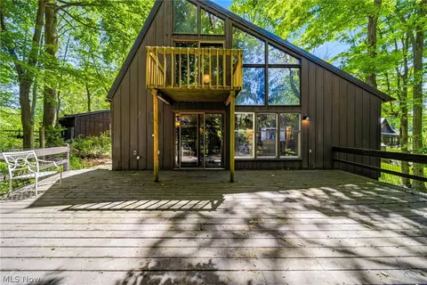 4233 N Forest Ridge Dr, Ashtabula, OH 44004 photo 3