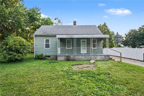 1854 Olympic St, Cuyahoga Falls, OH 44221