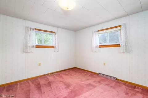 Bedroom - 105 Crabapple Ln, Hammondsville, OH 43930 photo 1 of 5