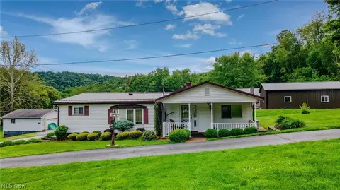 105 Crabapple Ln, Hammondsville, OH 43930