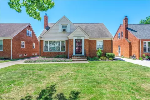 3840 Colony Rd, South Euclid, OH 44118