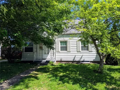 321 Filmore Ave, Cuyahoga Falls, OH 44221