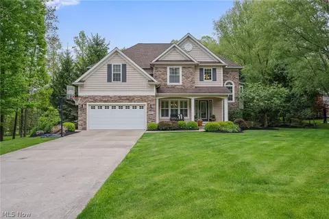 12067 Summerwood Dr, Concord Twp, OH 44077