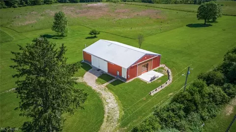 4920 Dresden Rd, Zanesville, OH 43701