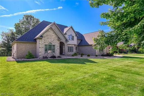 4966 Abbey Church Ave NW, Canton, OH 44718
