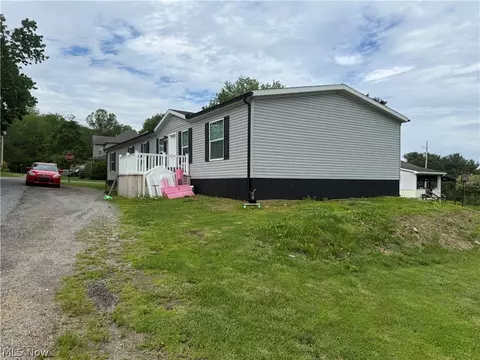 511 Jefferson St, Salineville, OH 43945